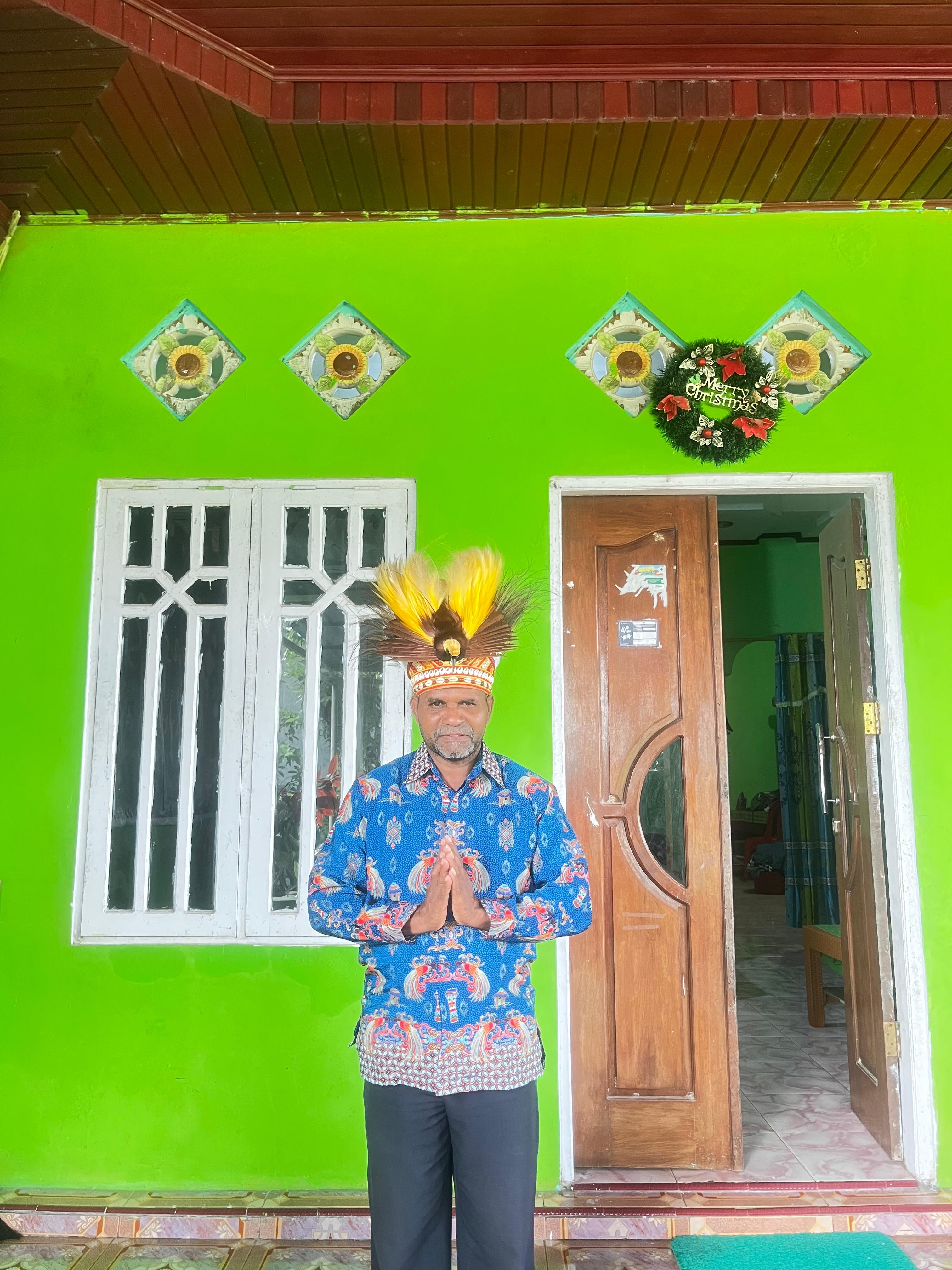 Masyarakat Sorsel Minta Gubernur Segera Perbaiki dan Bersihkan Ruas Jalan Provinsi yang Rusak dan Tertutup Semak