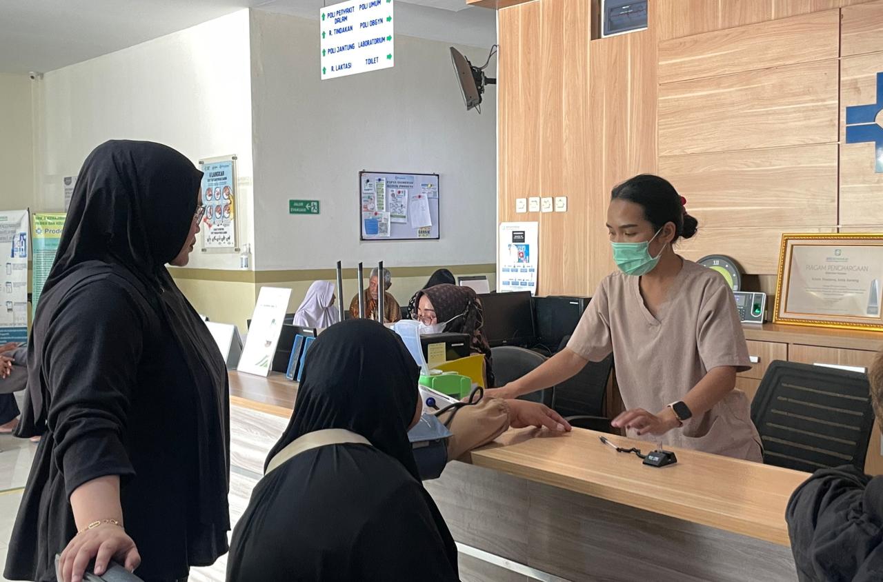 Aktif Gunakan Fitur Mobile JKN, Peserta Rasakan Kemudahan Berobat di Klinik Prodens