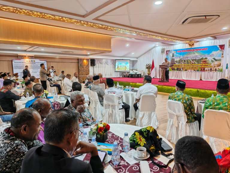 Kapolda Papua Barat Tatap Muka dengan Tokoh Agama dan Tokoh Lintas Suku