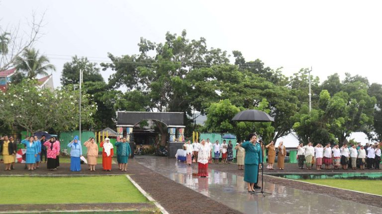 Ketua  TP -PKK  Manokwari Pimpin  Ziarah ke TM, Peringati Hari Kartini