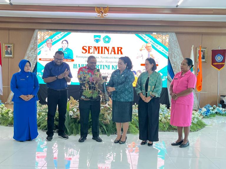 Seminar Hari Kartini, Bupati Manokwari Pastikan Pemberdayaan Perempuan sebagai Kunci Utama